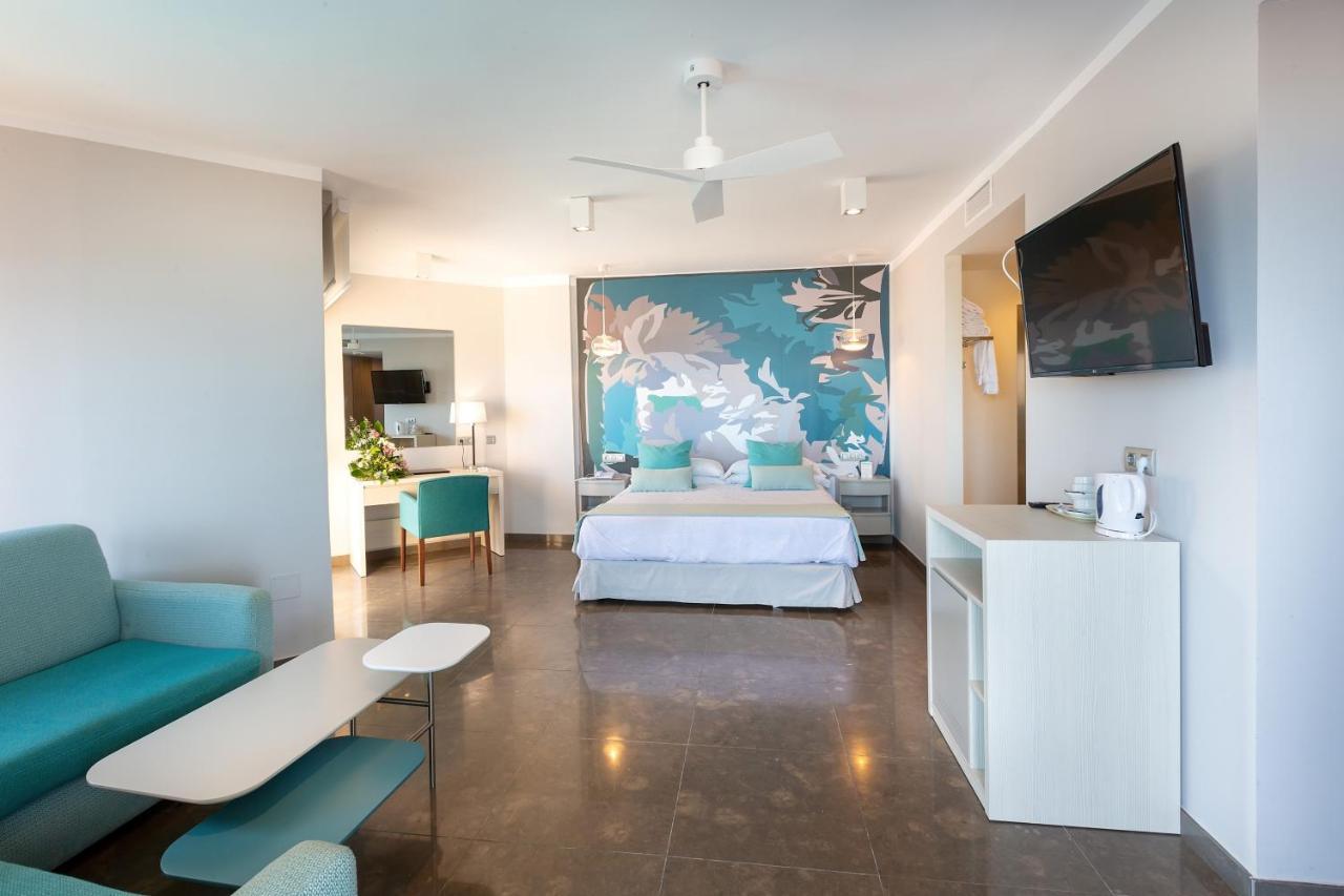 Hotel Angela - Adults Recommended ฟูเอนฮิโรลา ภายนอก รูปภาพ