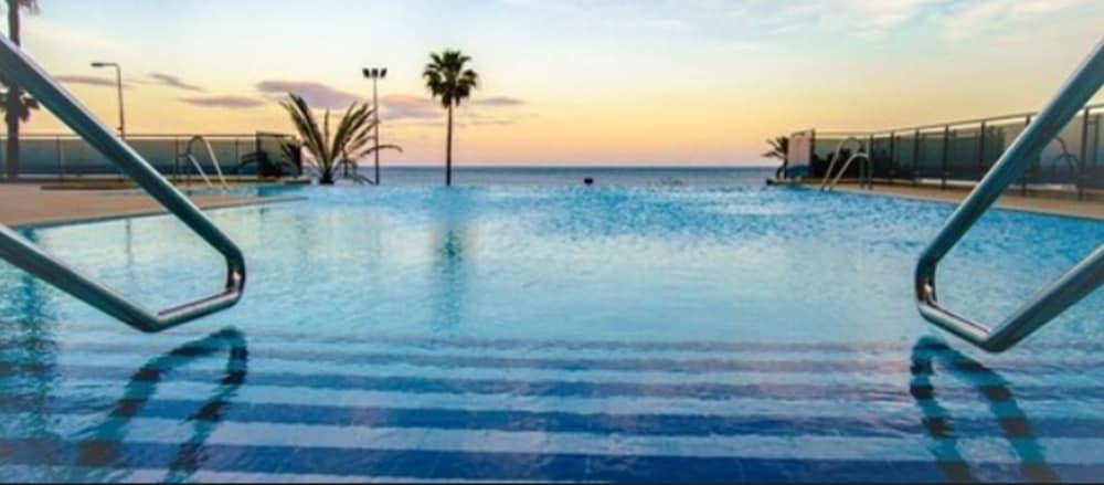 Hotel Angela - Adults Recommended ฟูเอนฮิโรลา ภายนอก รูปภาพ