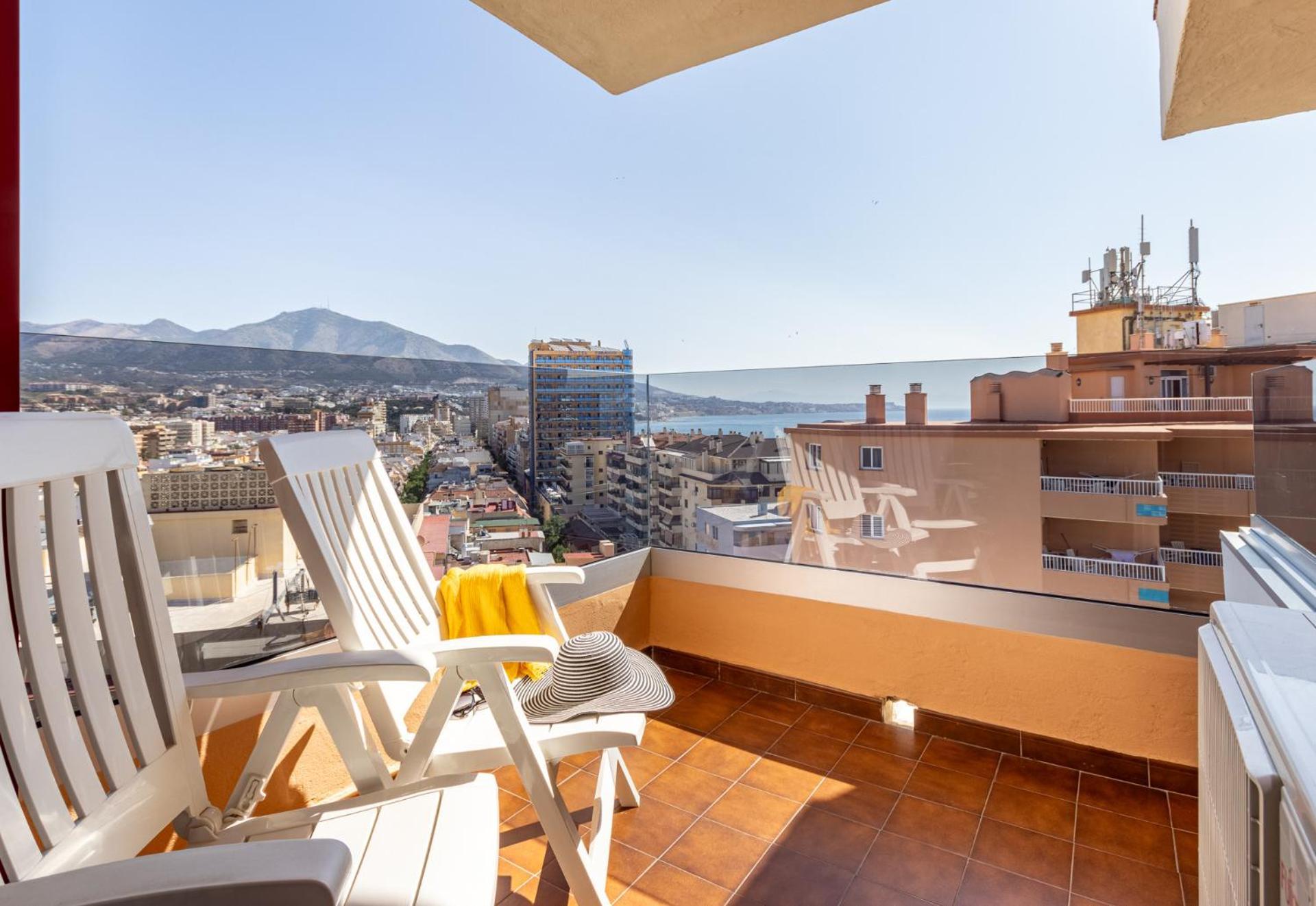 Hotel Angela - Adults Recommended ฟูเอนฮิโรลา ภายนอก รูปภาพ