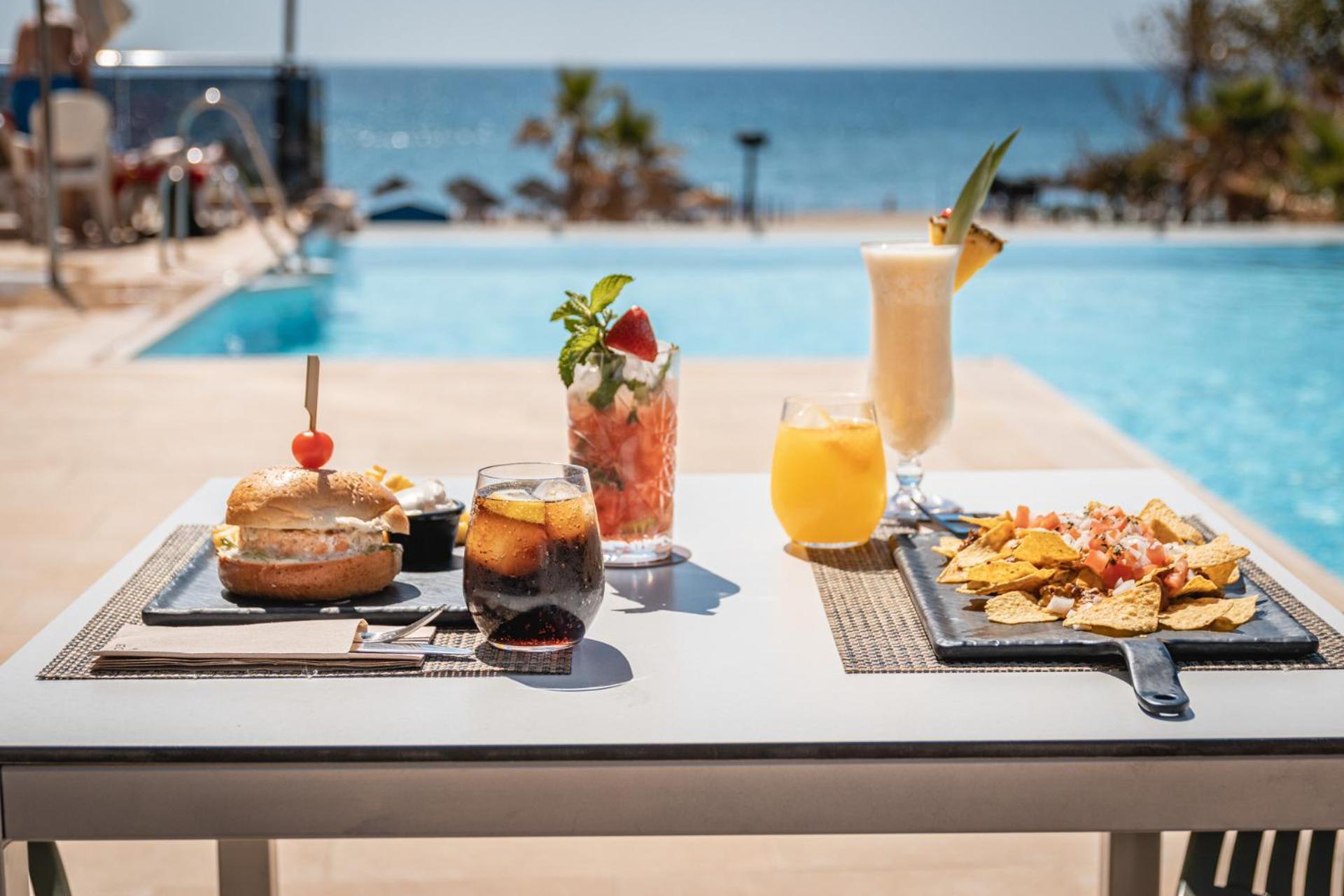 Hotel Angela - Adults Recommended ฟูเอนฮิโรลา ภายนอก รูปภาพ